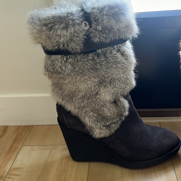 MONCLER Brown suede wedge natural fur bootie 38 - Picture 3 of 11